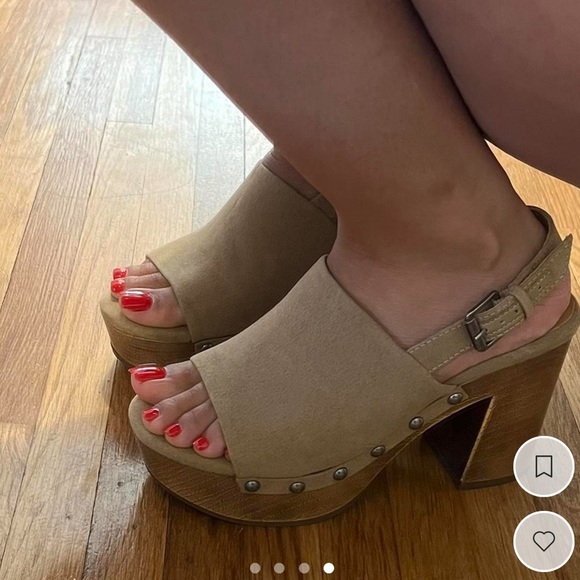 Clog Heels - Picture 4 of 4